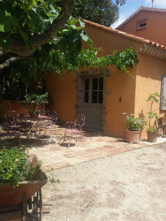 Les Anes De Petit Jean Hotell Pierrefeu-du-Var Eksteriør bilde